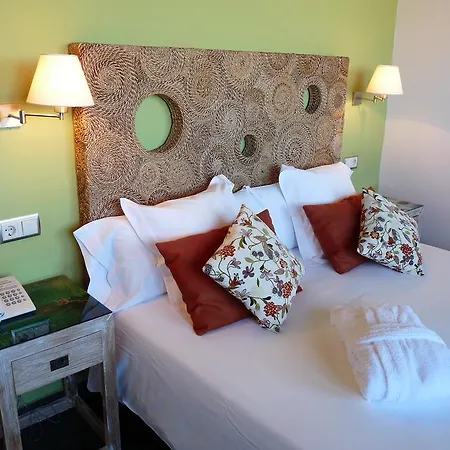 Eco Boutique & Capitulo Trece - Adults Only 3*