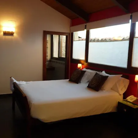 Eco Boutique & Capitulo Trece - Adults Only Maderuelo