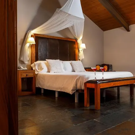 Eco Boutique & Capitulo Trece - Adults Only 3*