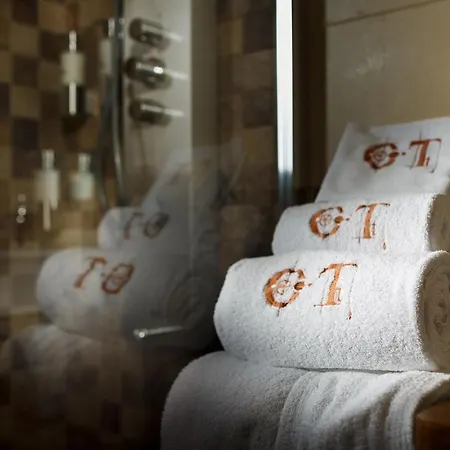 Eco Boutique & Capitulo Trece - Adults Only Maderuelo