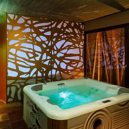 Hotel Eco Boutique & Capitulo Trece - Adults Only