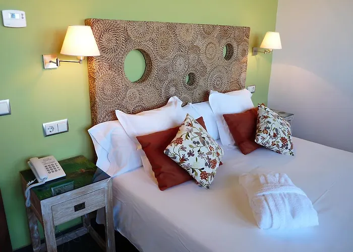 Eco Boutique & Capitulo Trece - Adults Only 3*