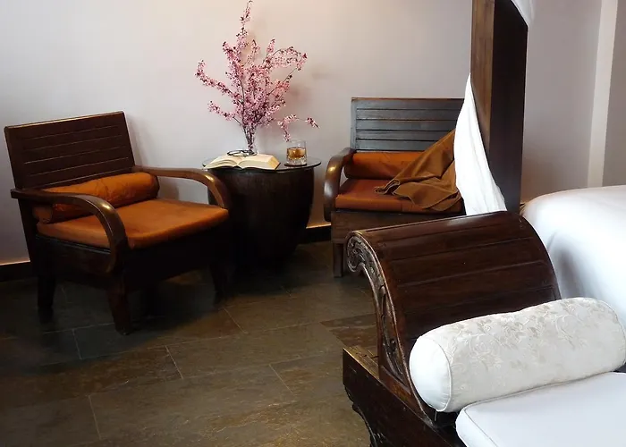 Eco Boutique & Capitulo Trece - Adults Only Hotel Maderuelo