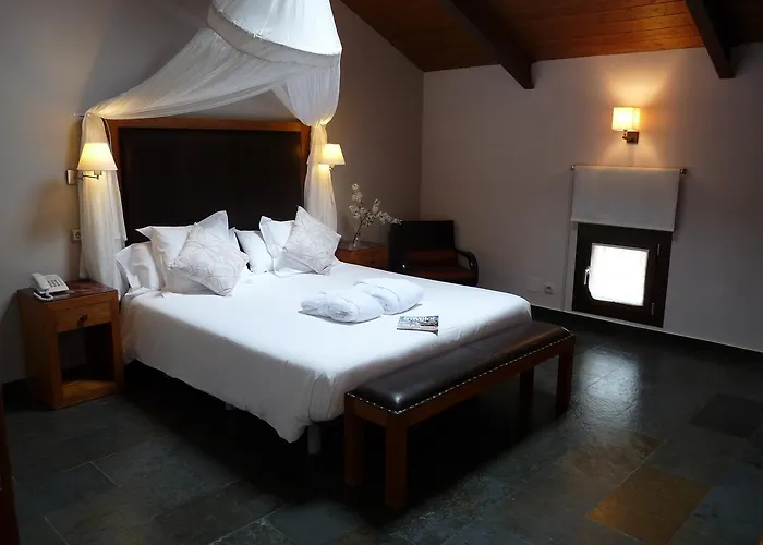 Eco Boutique & Capitulo Trece - Adults Only 3*