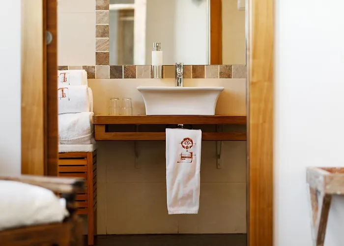 Eco Boutique & Capitulo Trece - Adults Only Отель 3*